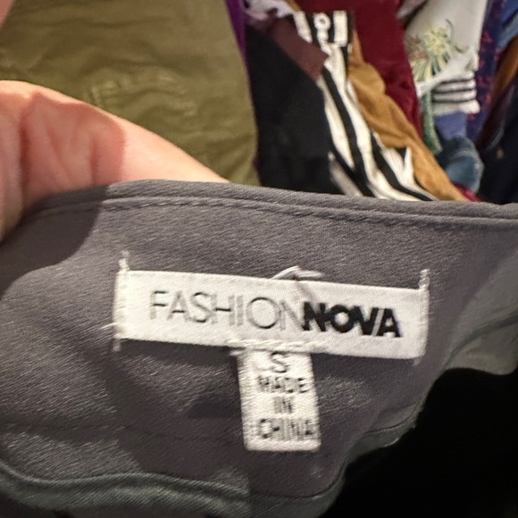Fashion nova pants - Picture 3 of 3